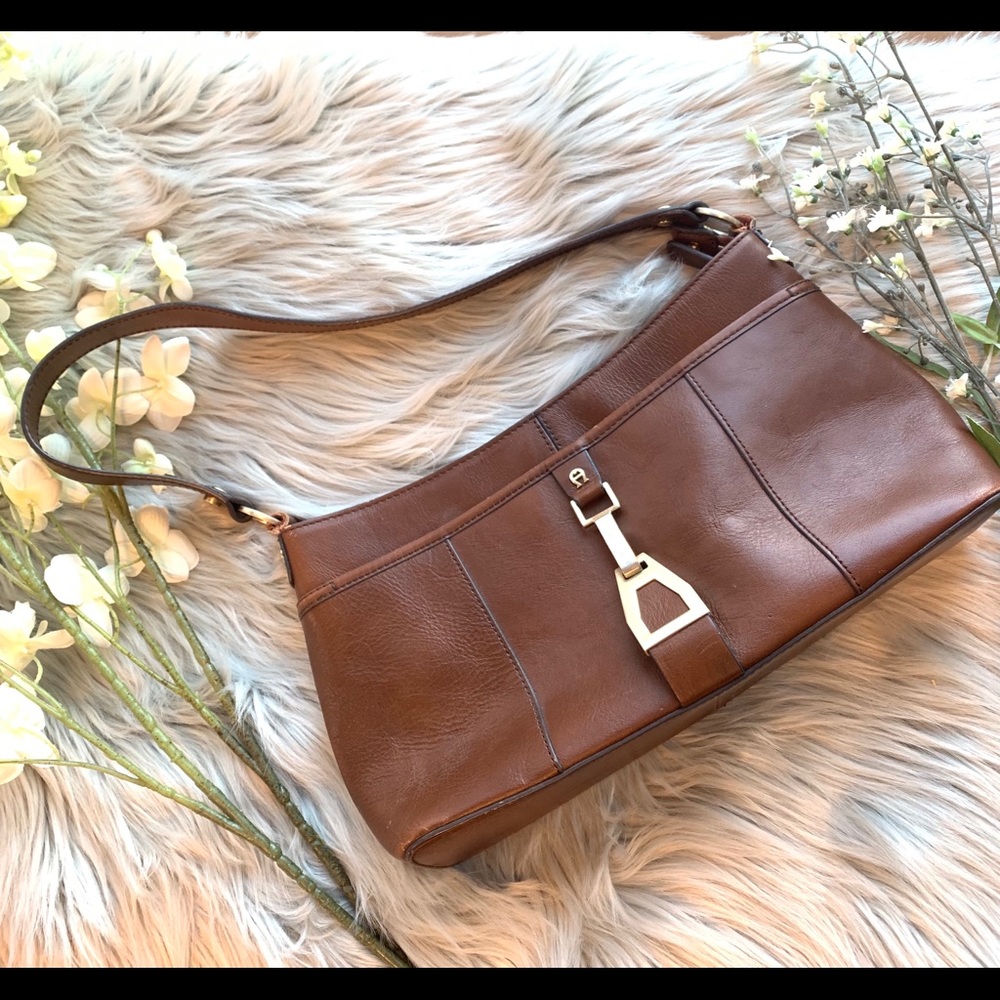 Etienne Aigner Shoulder Handbag ❤️ - Picture 2 of 7